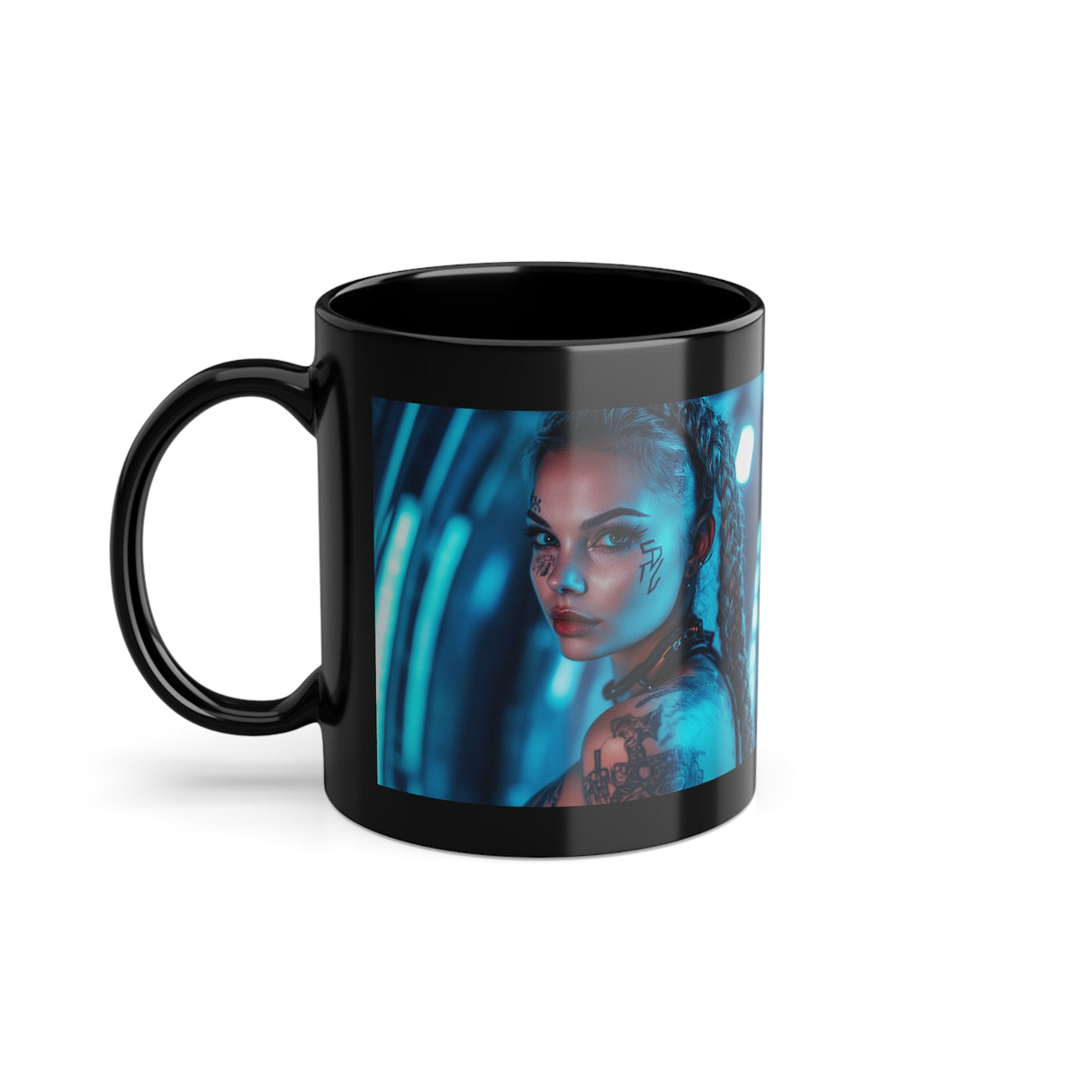 Mug Noir Cyberpunk Brune Tatouée