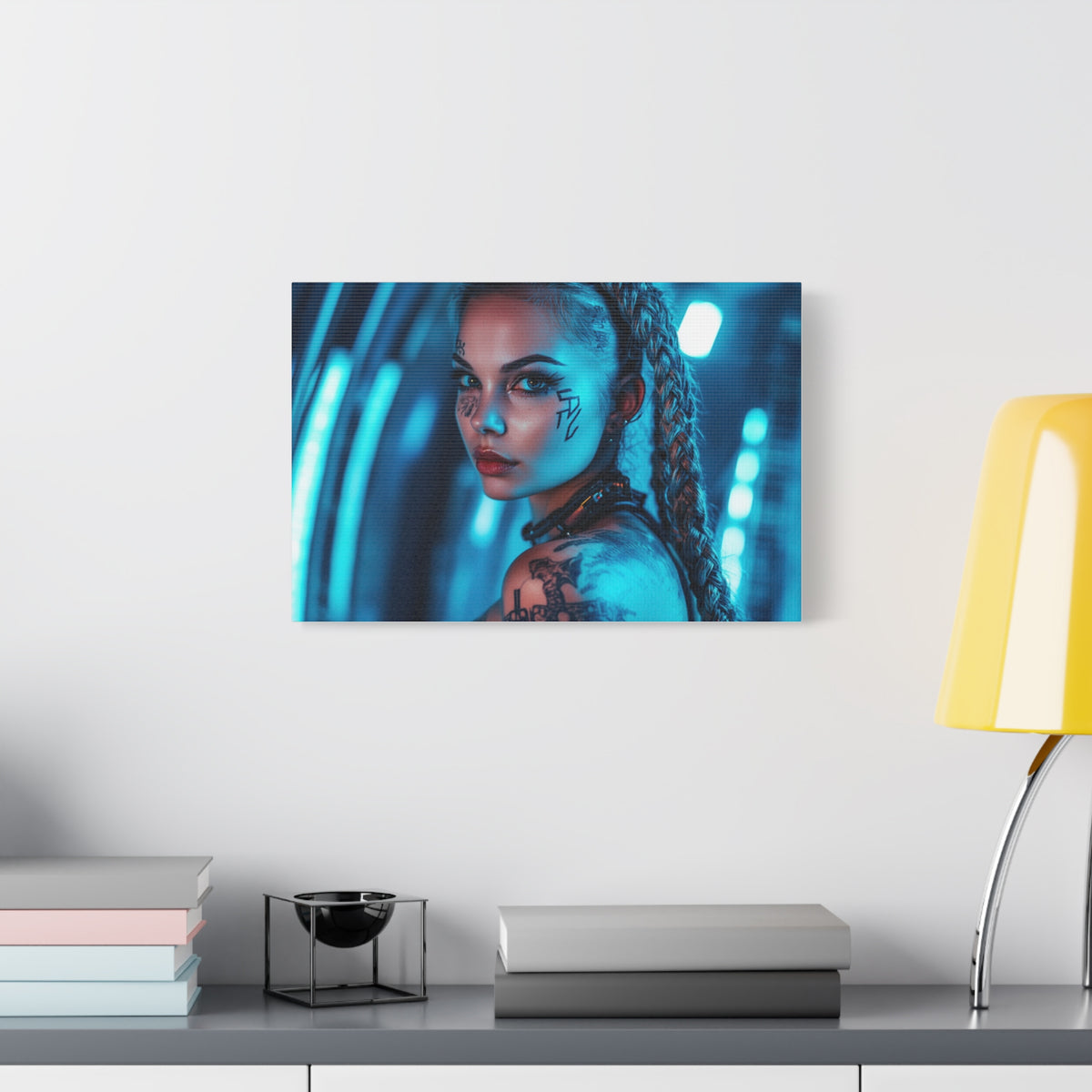 Tableau Cyberpunk Brune Tatouée